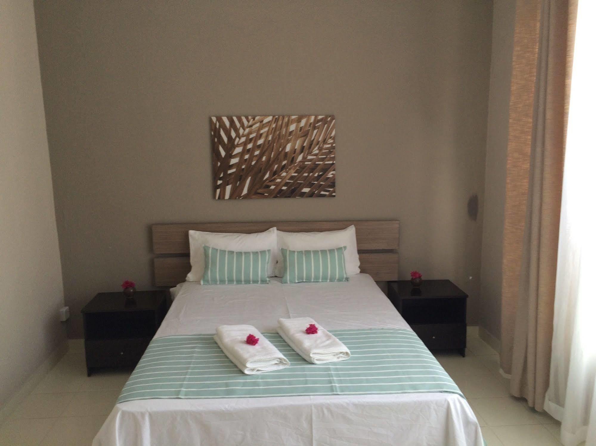 Seaview Holiday Apartments Grand Baie Esterno foto