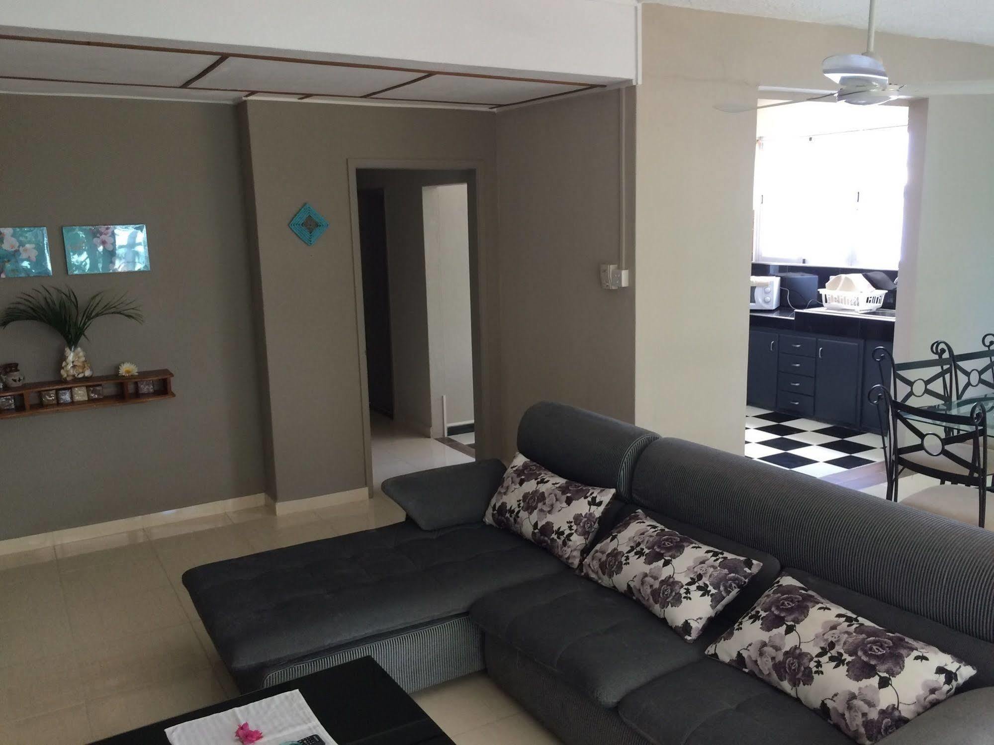 Seaview Holiday Apartments Grand Baie Esterno foto